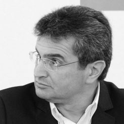 Δημήτρης Καραβίδας
