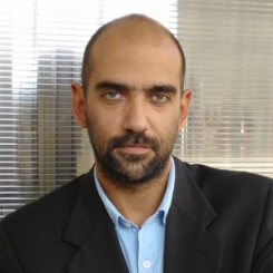 Μιχάλης Στάγκος