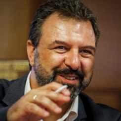 Σταύρος Αραχωβίτης